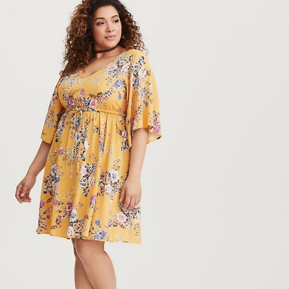 torrid Dresses & Skirts - Torrid Bell Sleeve V-Neck Floral Midi Day Dress